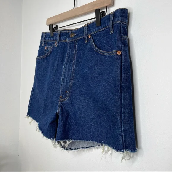 Levi's ORANGE TAB 517 Vintage Jeans Denim Cutoff Mom Shorts High Waist Size 38 - Picture 6 of 16